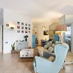 Attico Con Terrazza A 아파트 *