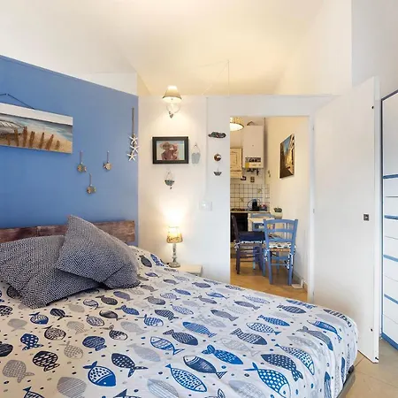 Attico Con Terrazza A * Виареджо