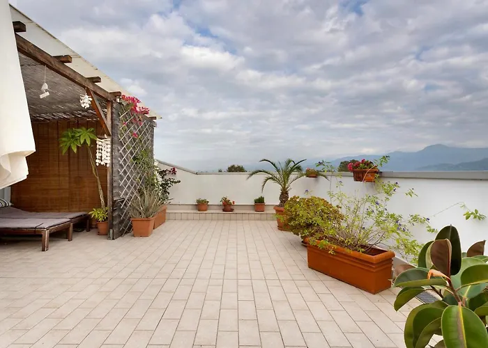 Attico Con Terrazza A *