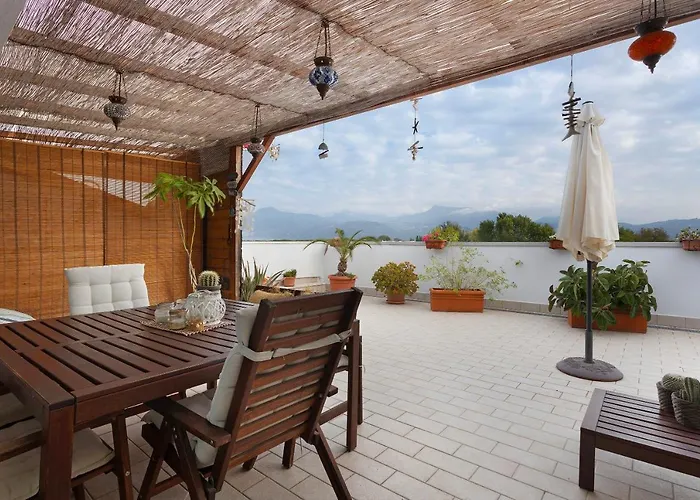 Attico Con Terrazza A Viareggio